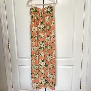 Forever 21 Floral Maxi Dress in Size Medium